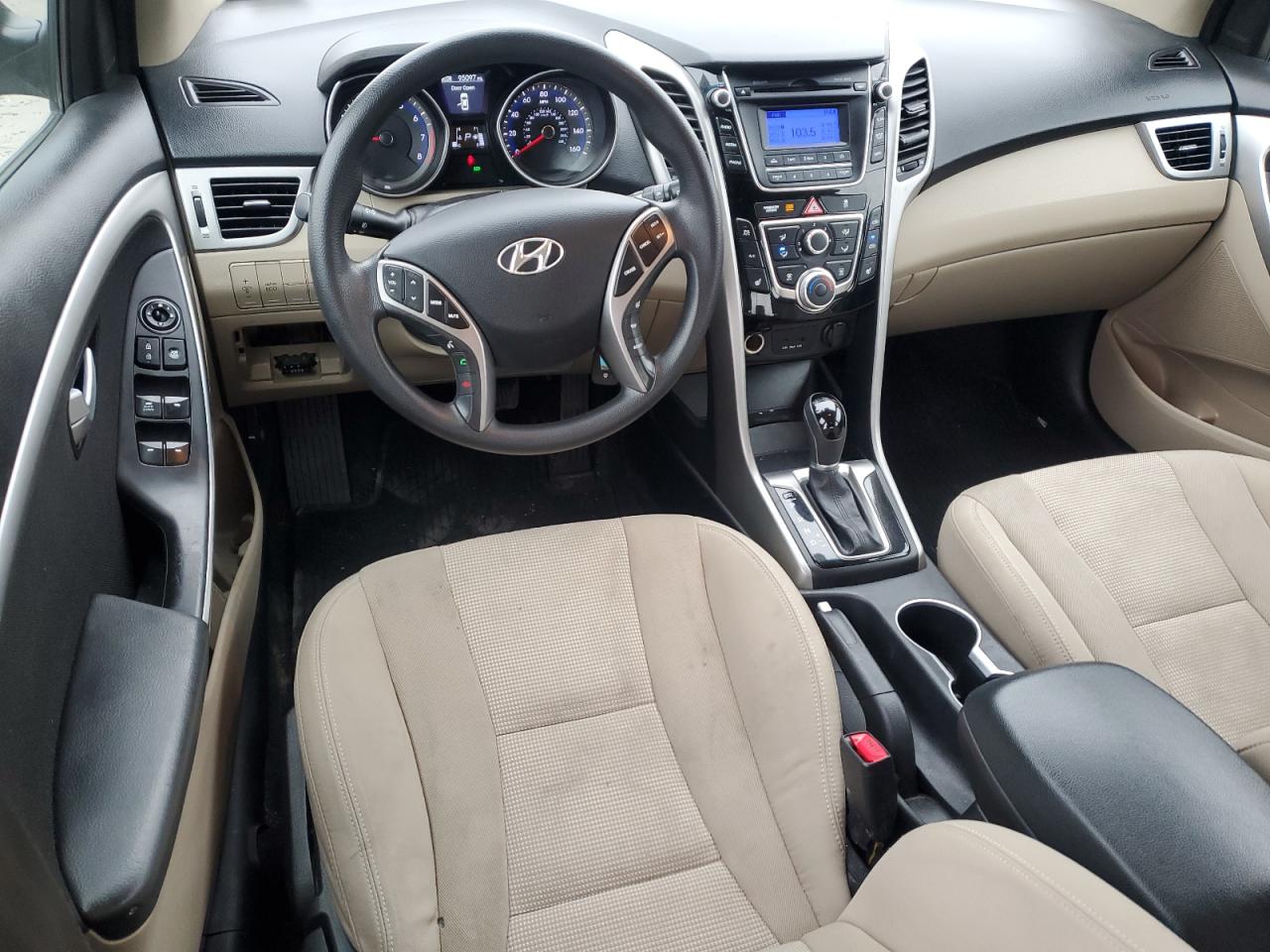 2014 Hyundai Elantra - Image 8