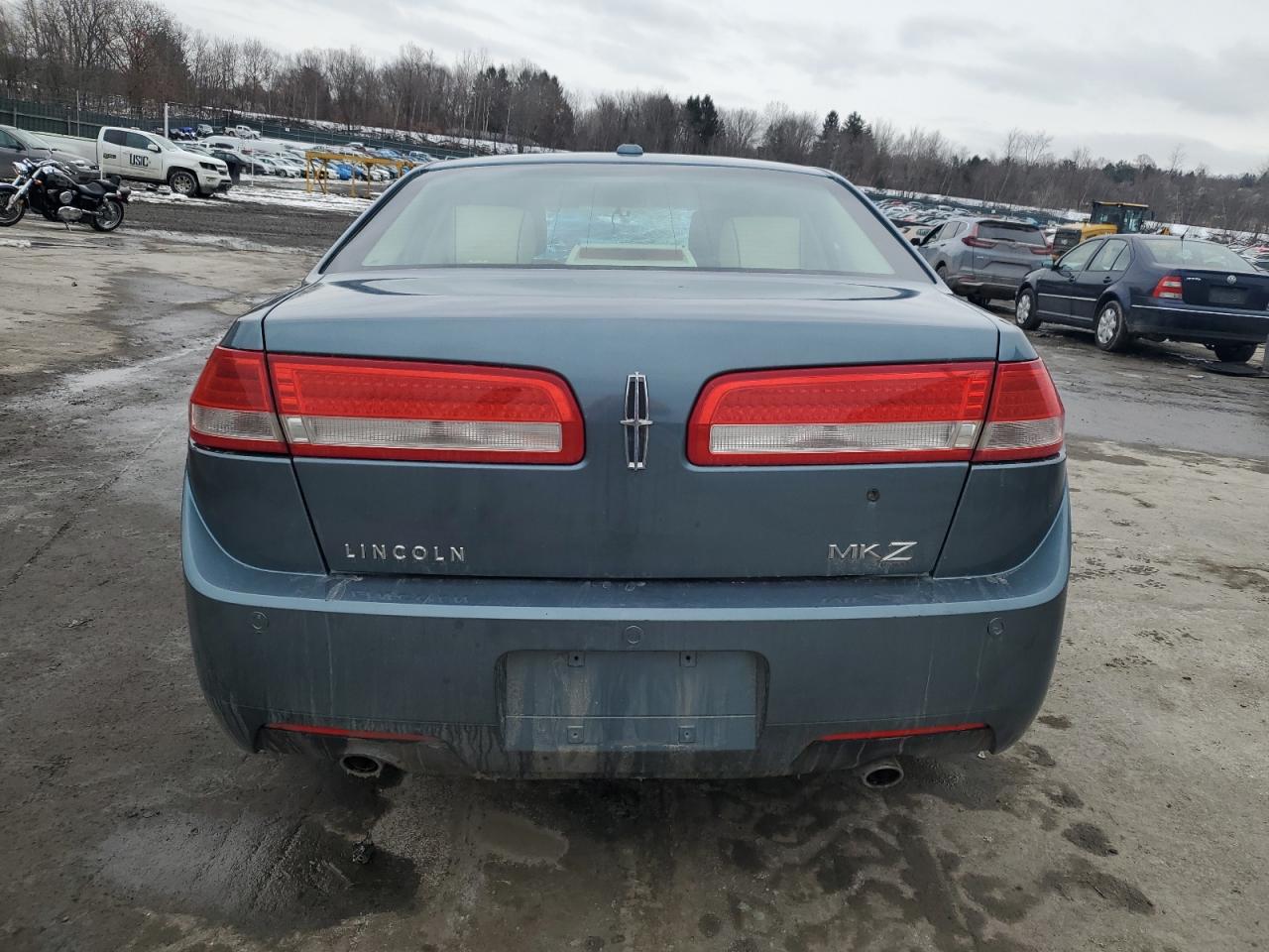 2011 Lincoln MKZ - Image 6