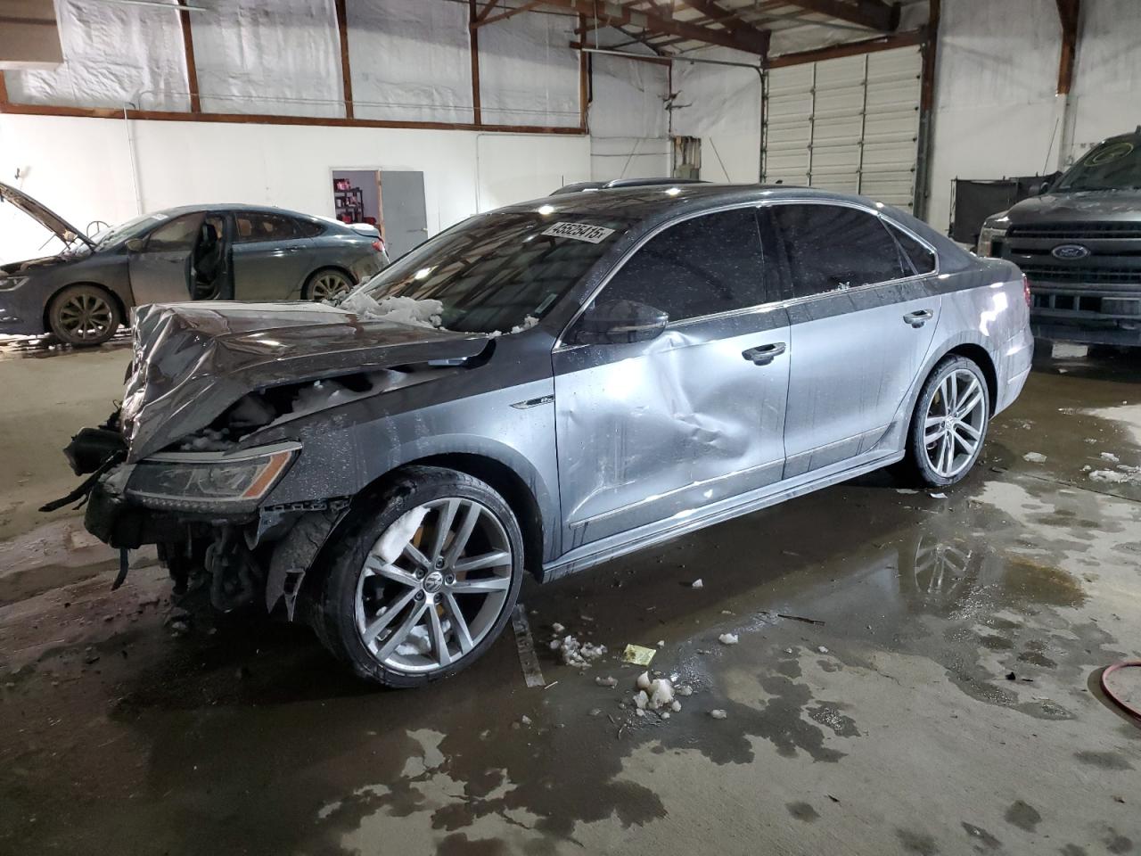 2017 Volkswagen Passat - Image 1