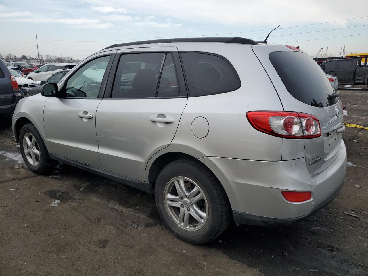 2011 Hyundai Santa Fe - Image 2