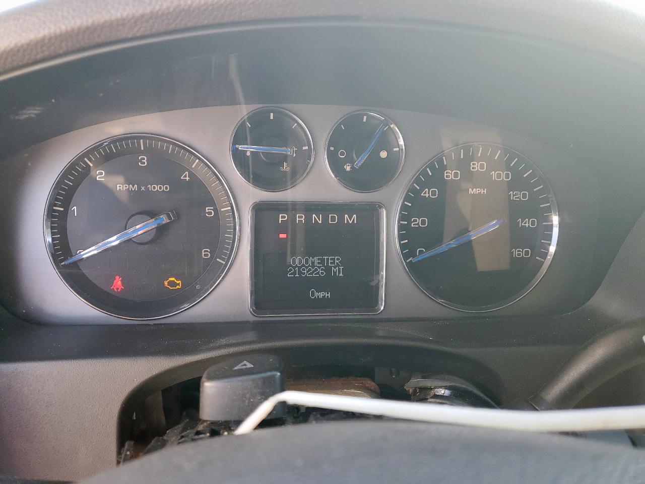 2008 Cadillac Escalade - Image 9