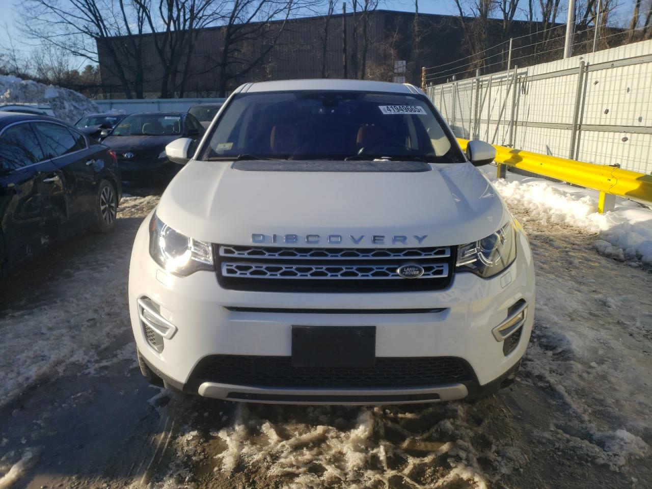 2017 Land Rover Discovery - Image 5