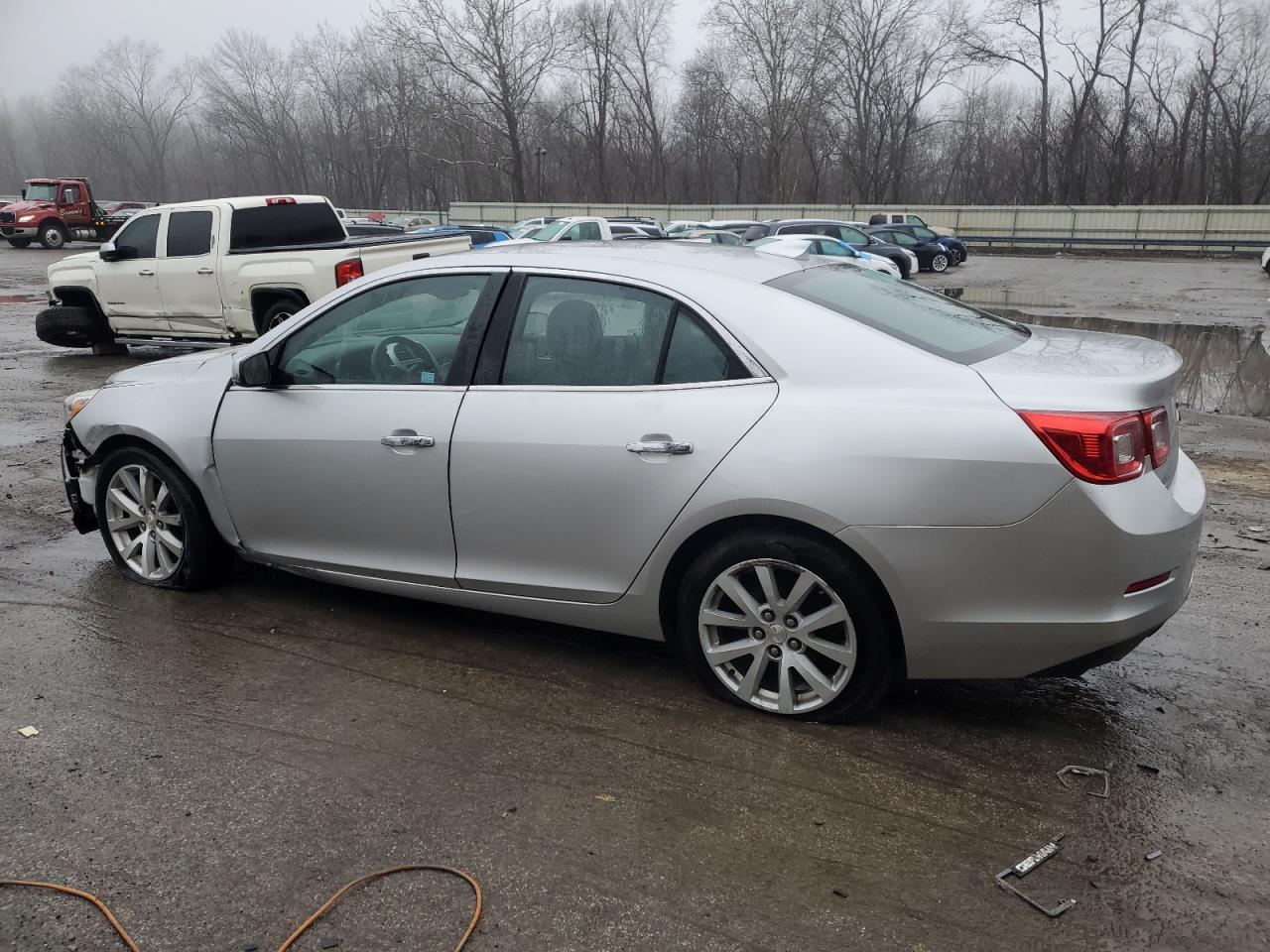 2015 Chevrolet Malibu - Image 2