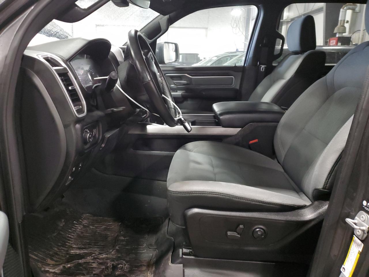 2021 RAM 1500 - Image 7