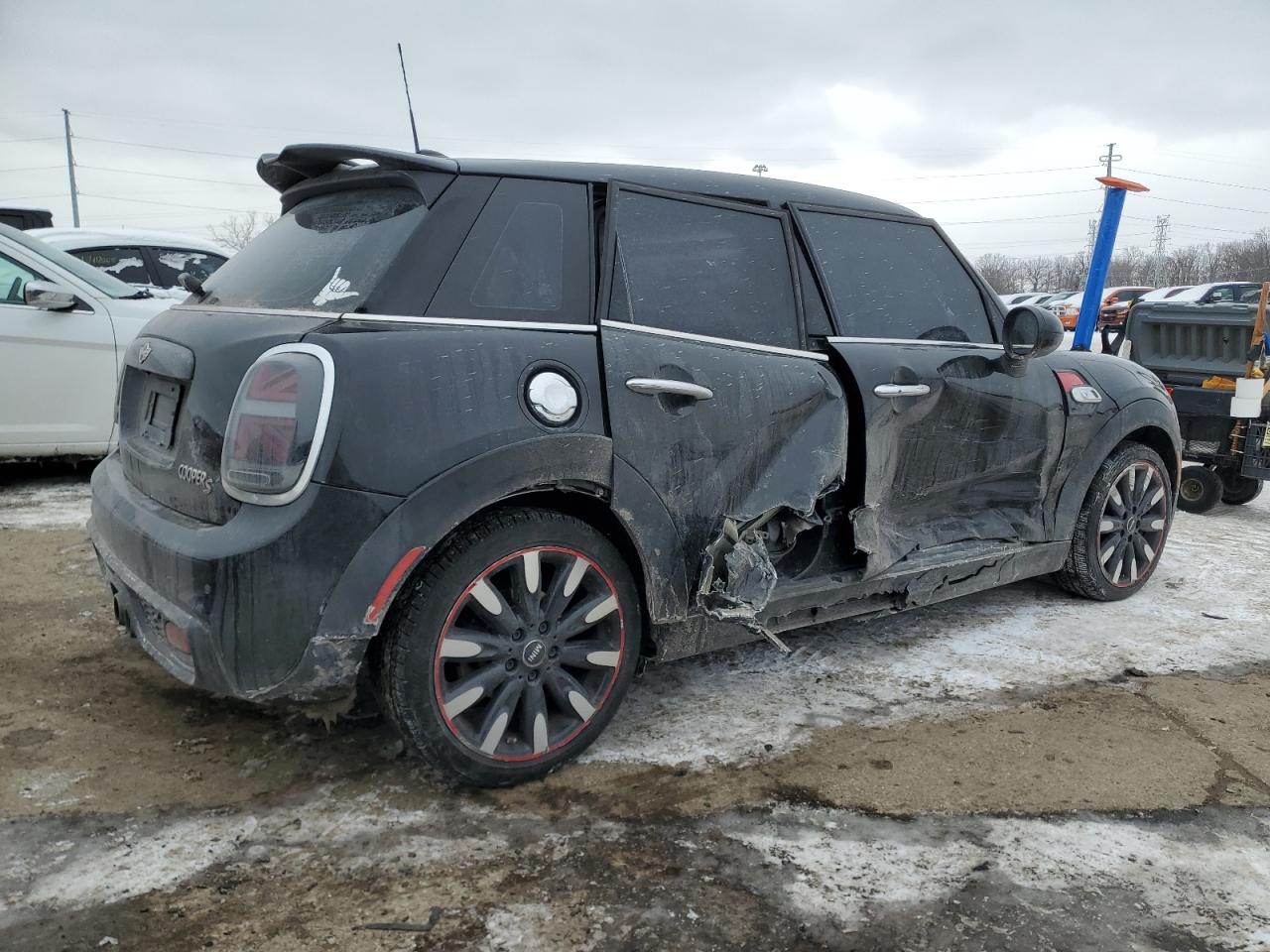 2015 MINI Cooper - Image 3