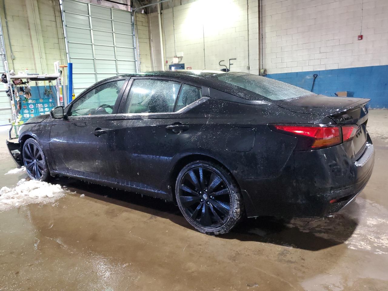 2022 Nissan Altima - Image 2