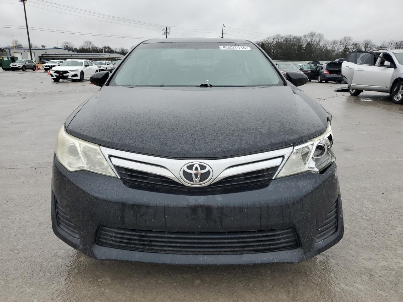 2012 Toyota Camry - Image 5