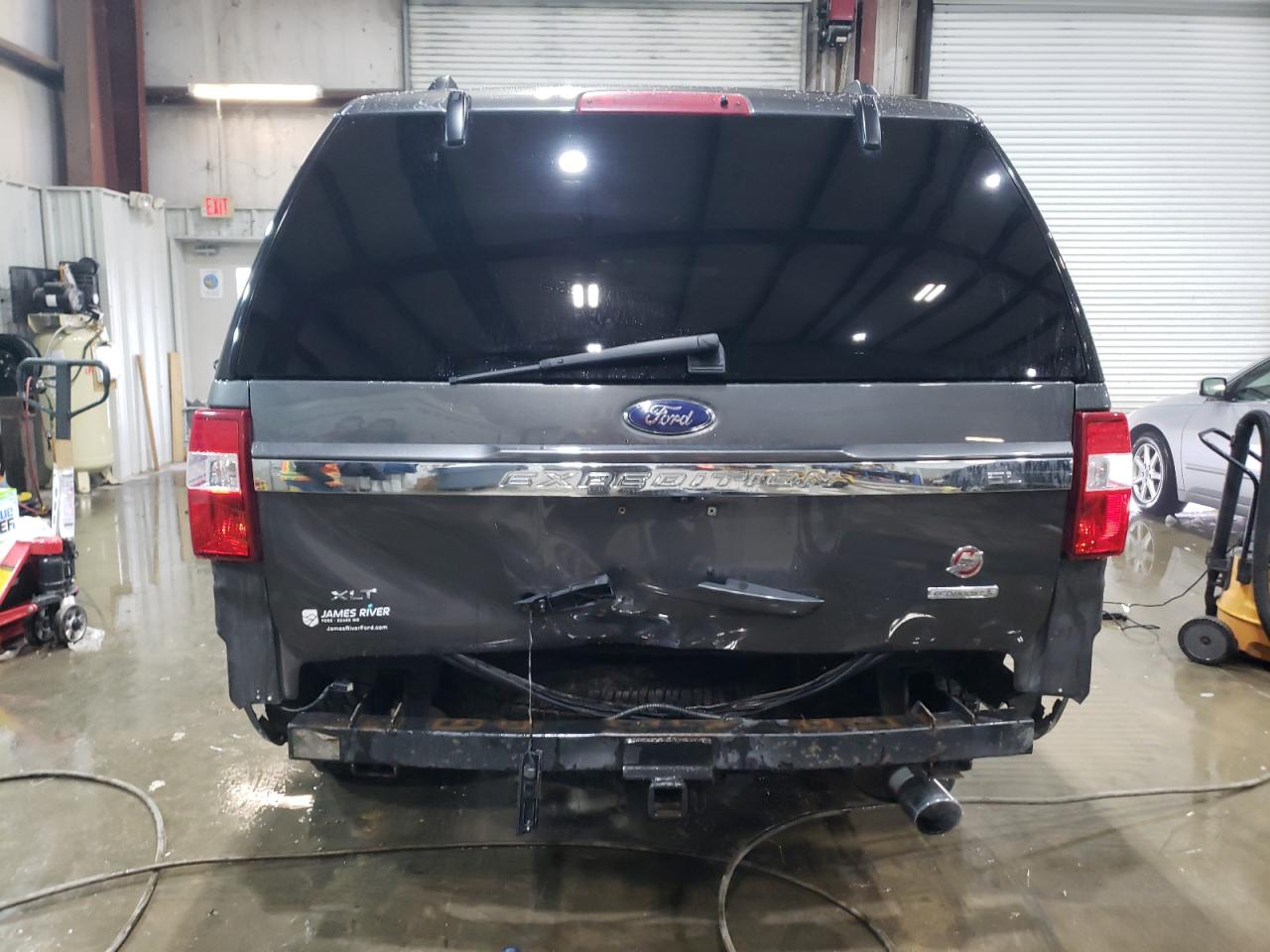 2017 Ford Expedition - Image 6