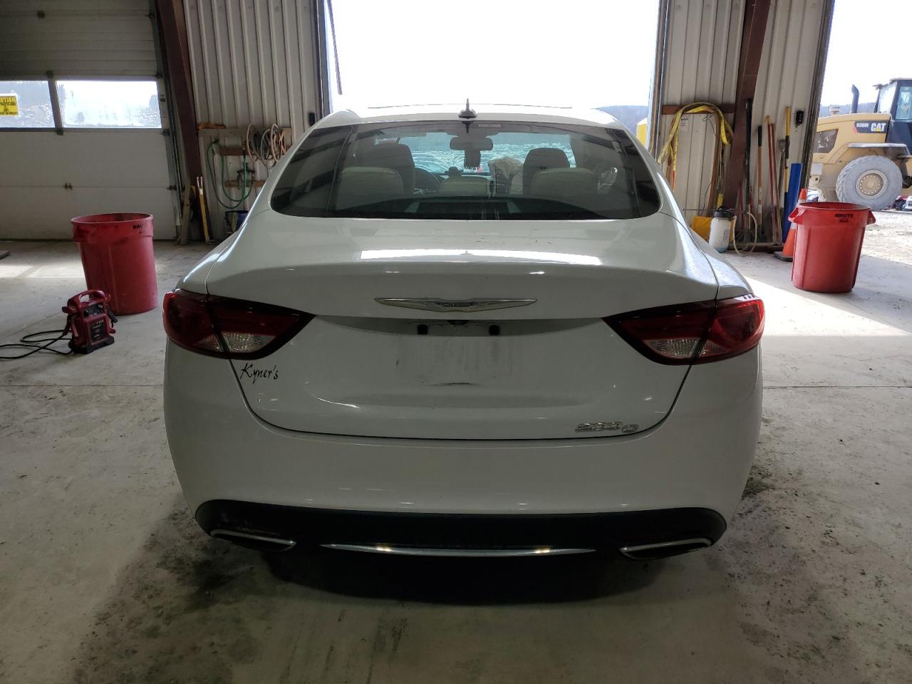 2015 Chrysler 200 - Image 6