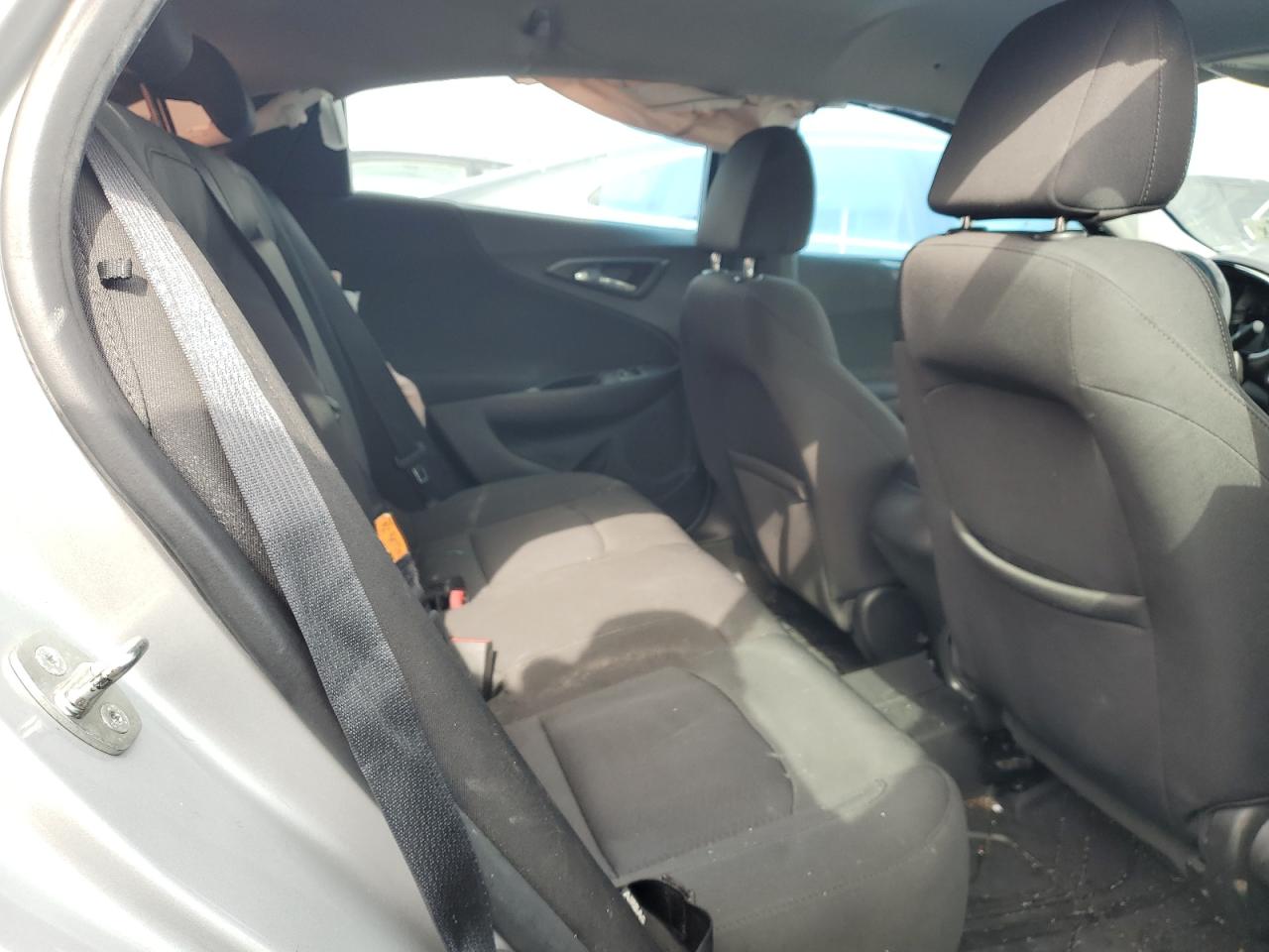 2018 Chevrolet Malibu - Image 10