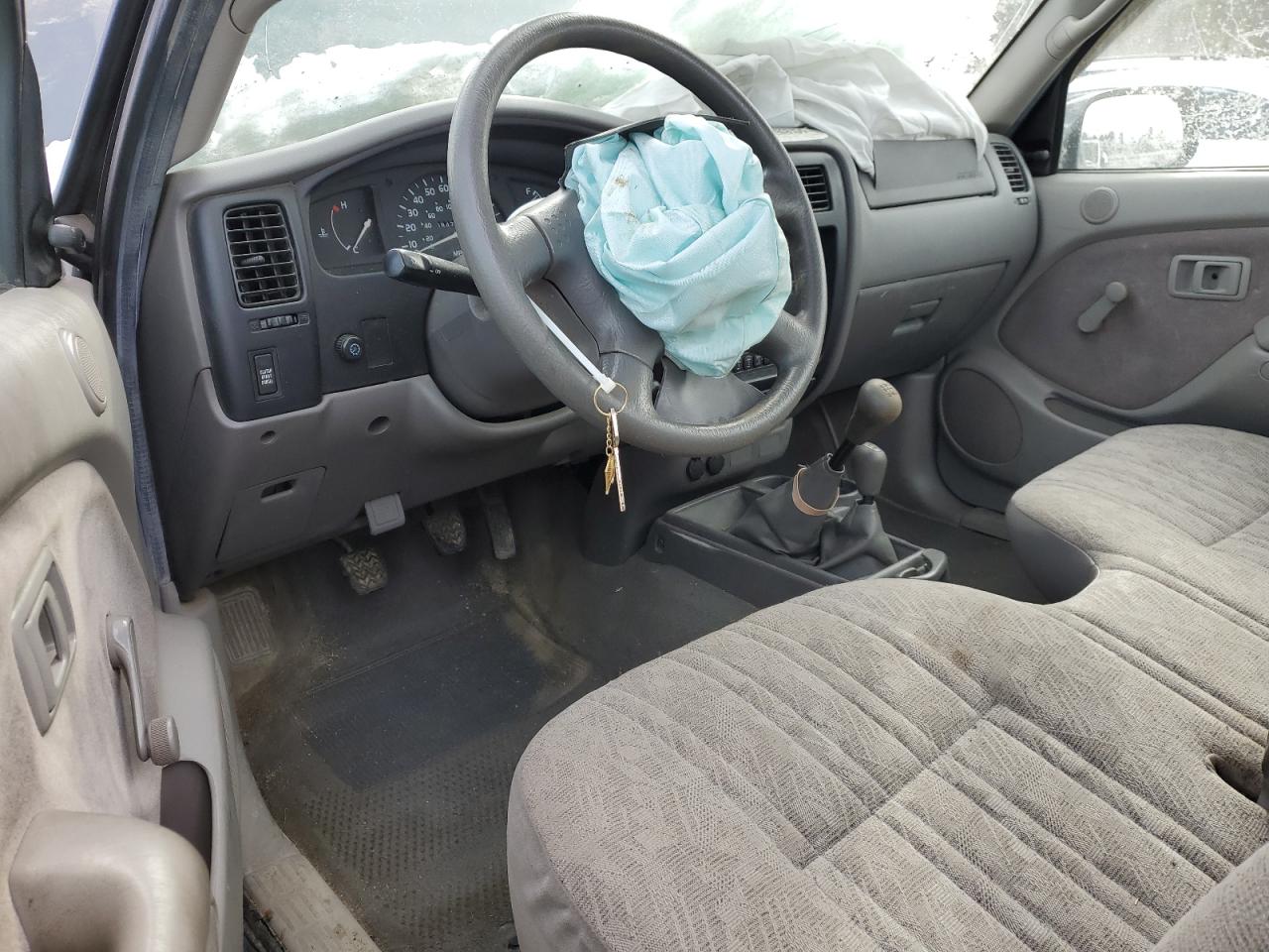 2004 Toyota Tacoma - Image 8