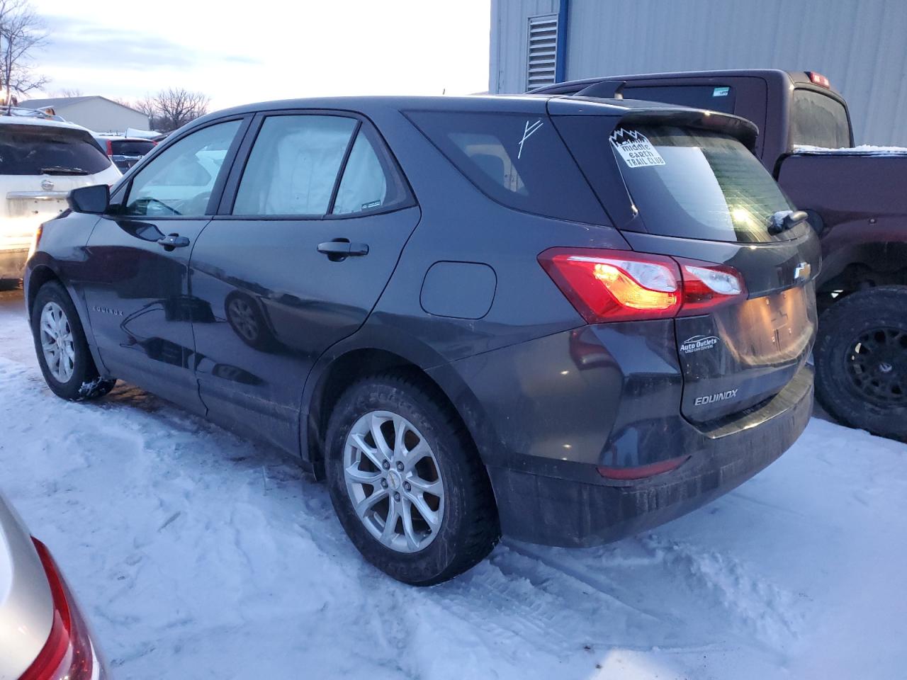 2020 Chevrolet Equinox - Image 2