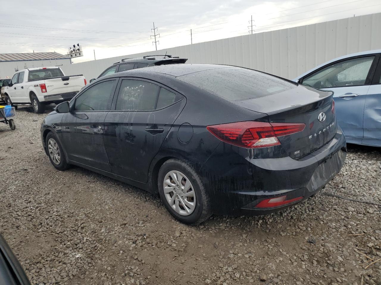 2019 Hyundai Elantra - Image 2