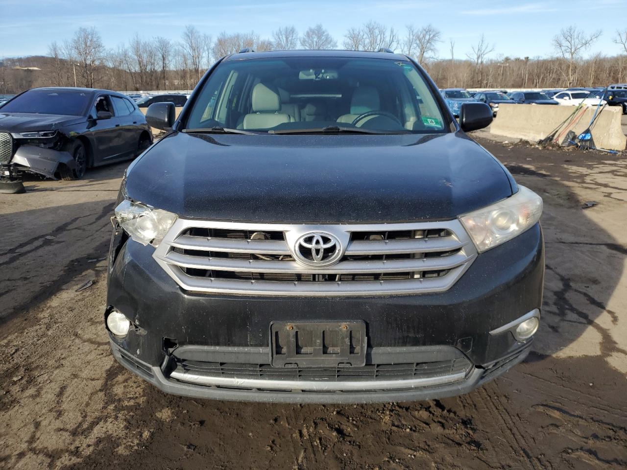 2011 Toyota Highlander - Image 5