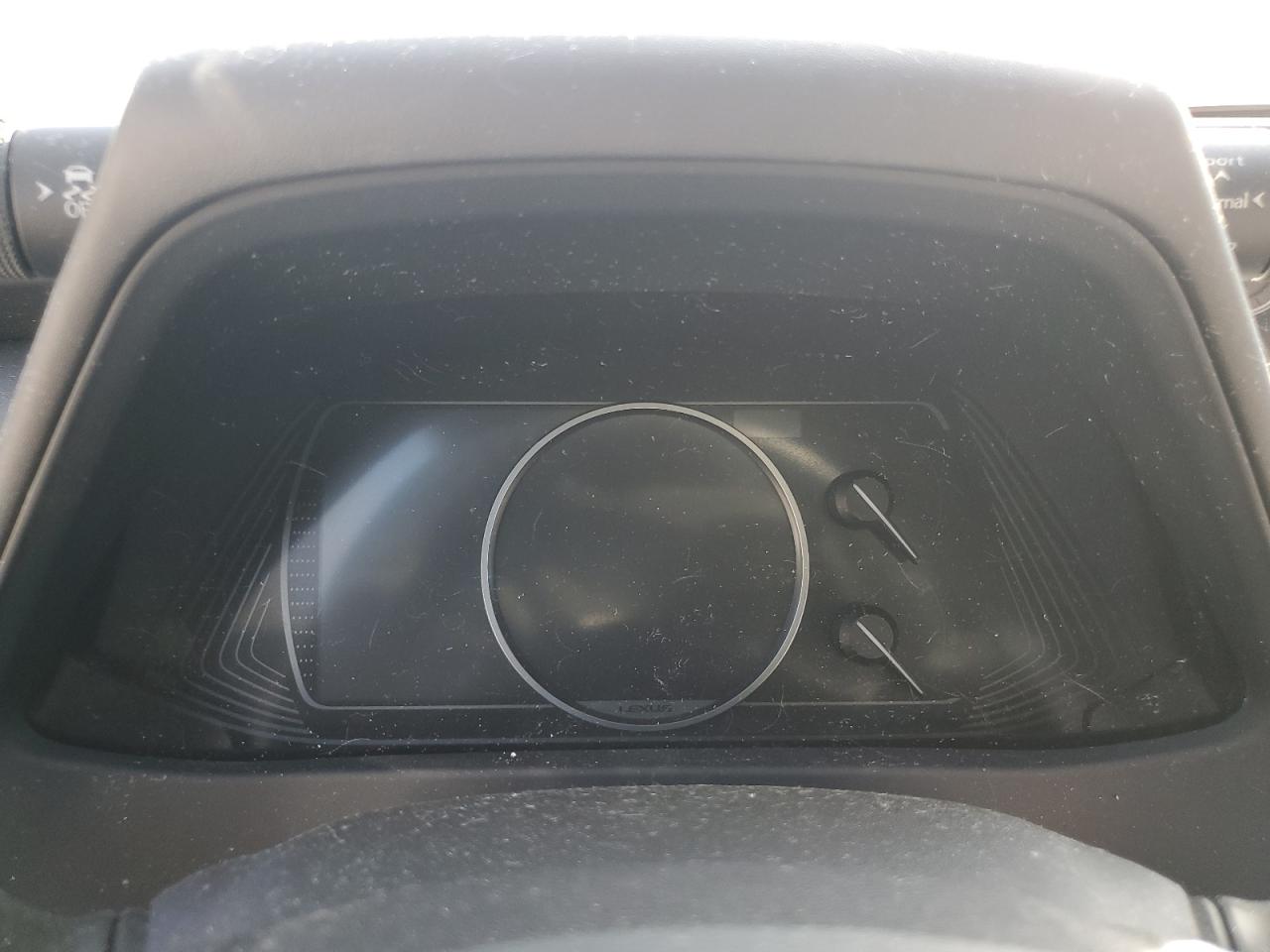 2021 Lexus UX - Image 9