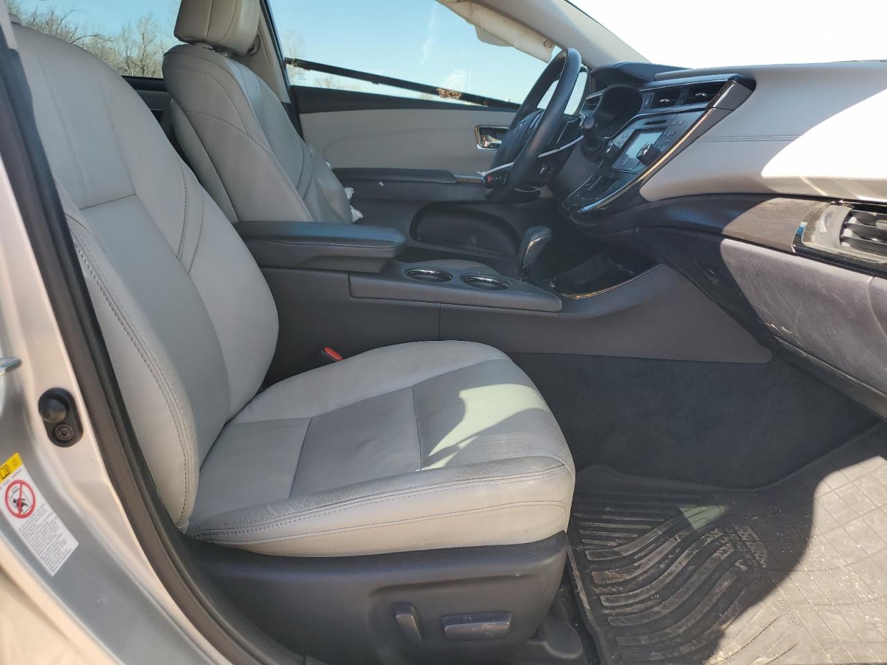 2017 Toyota Avalon - Image 7