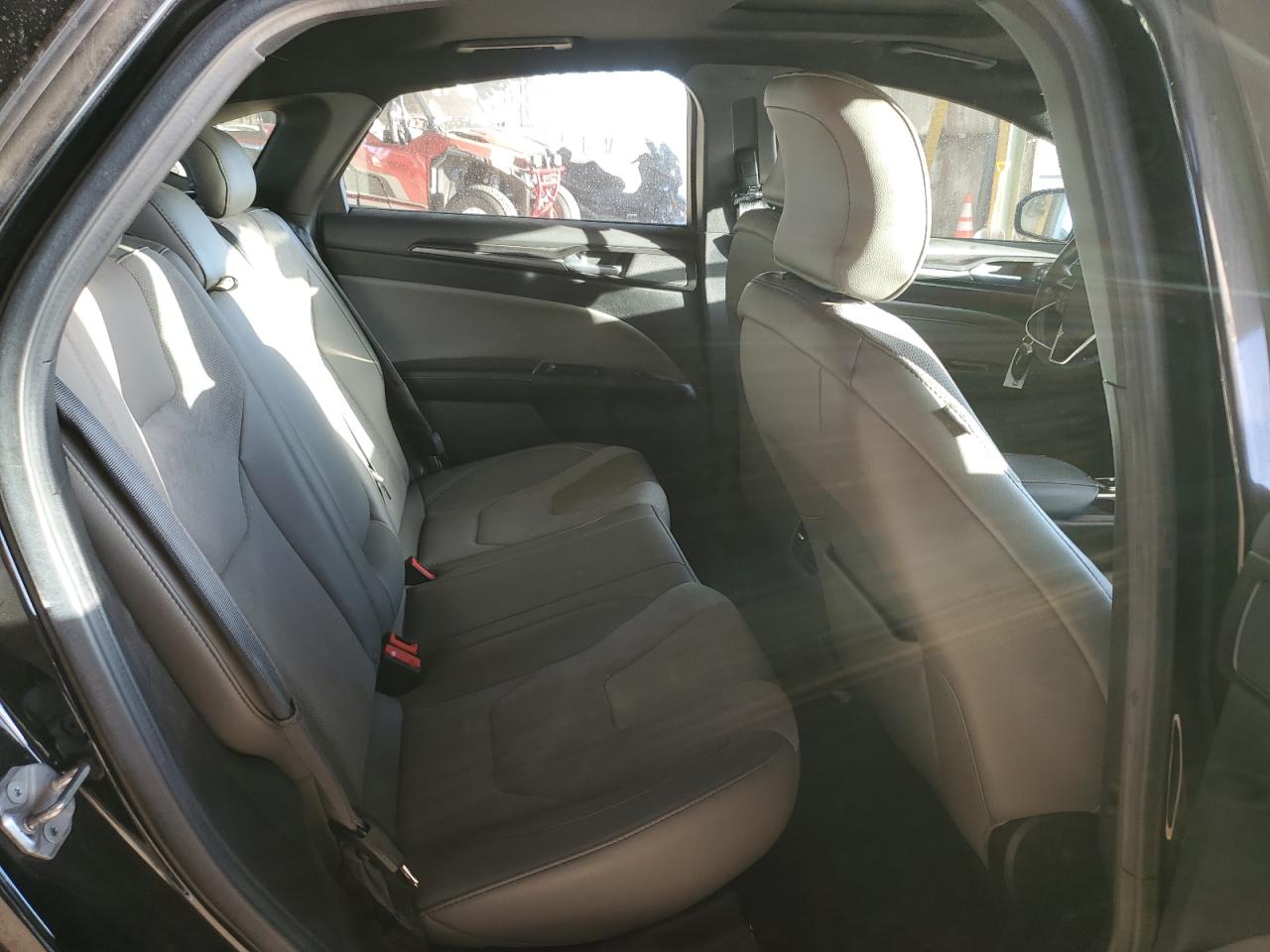 2017 Ford Fusion - Image 10
