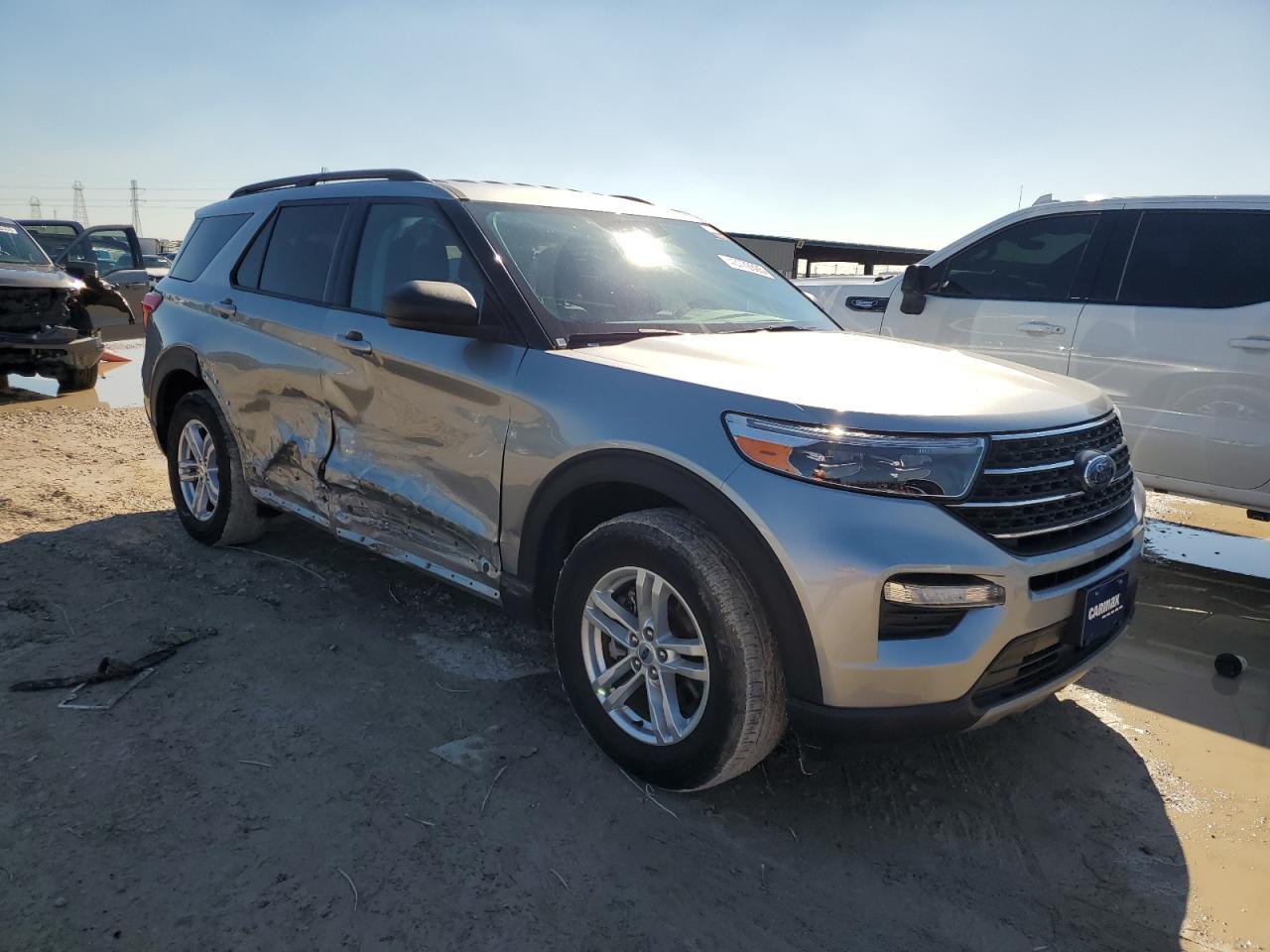 2023 Ford Explorer - Image 4