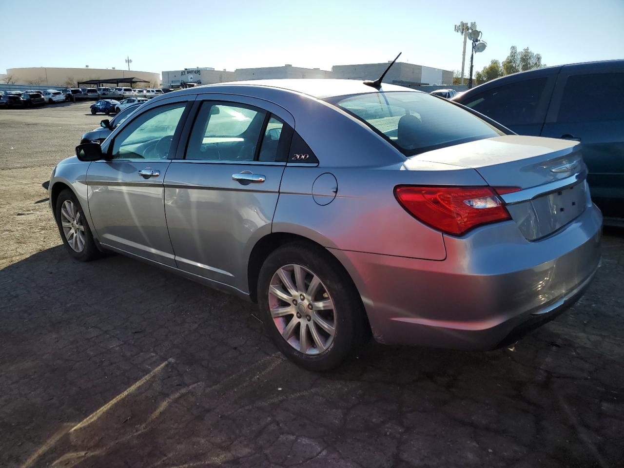2014 Chrysler 200 - Image 2