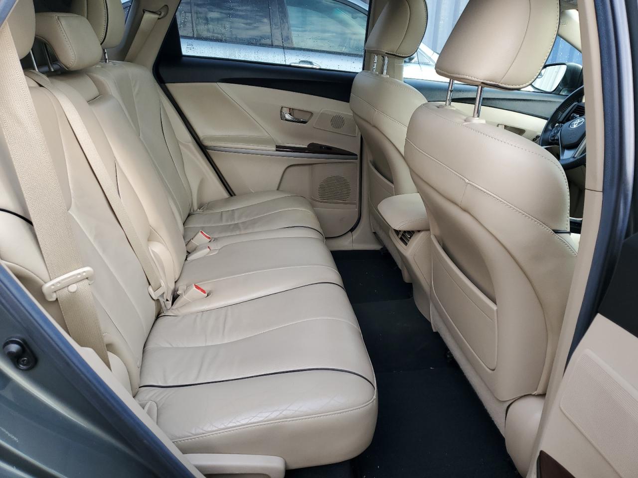 2014 Toyota Venza - Image 10