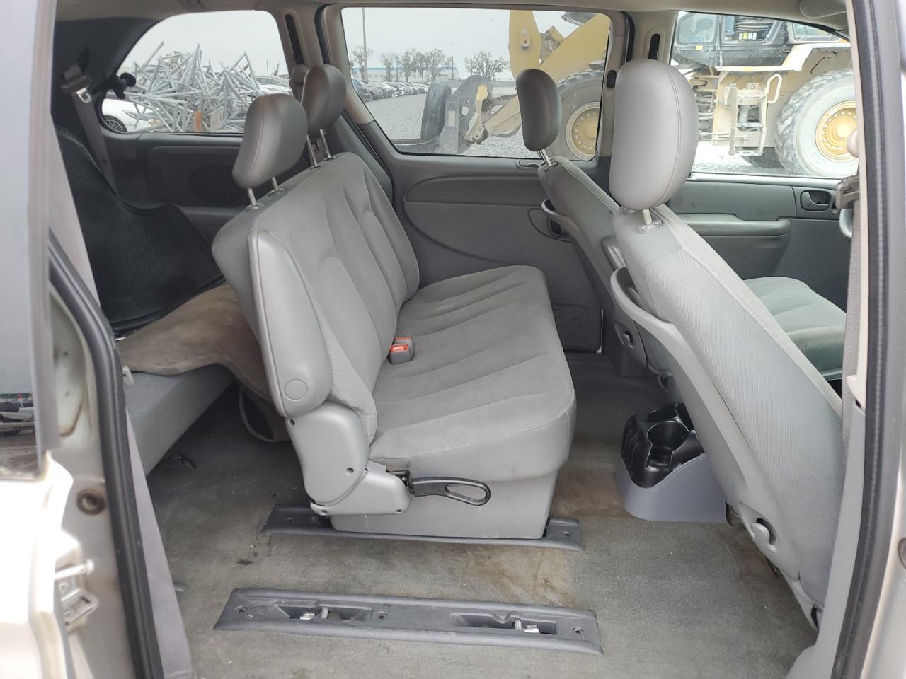 2007 Dodge Caravan - Image 11