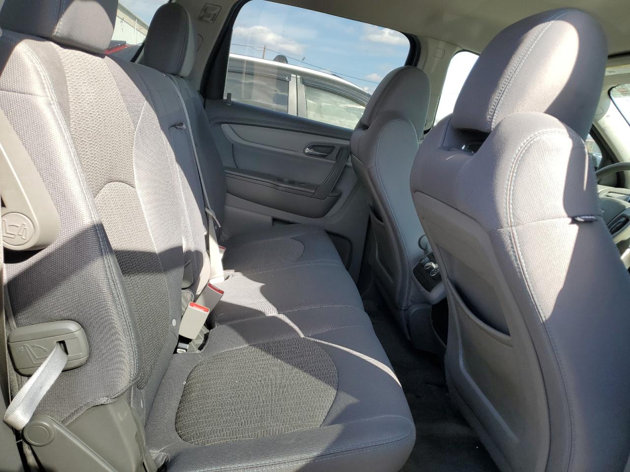 2013 Chevrolet Traverse - Image 11