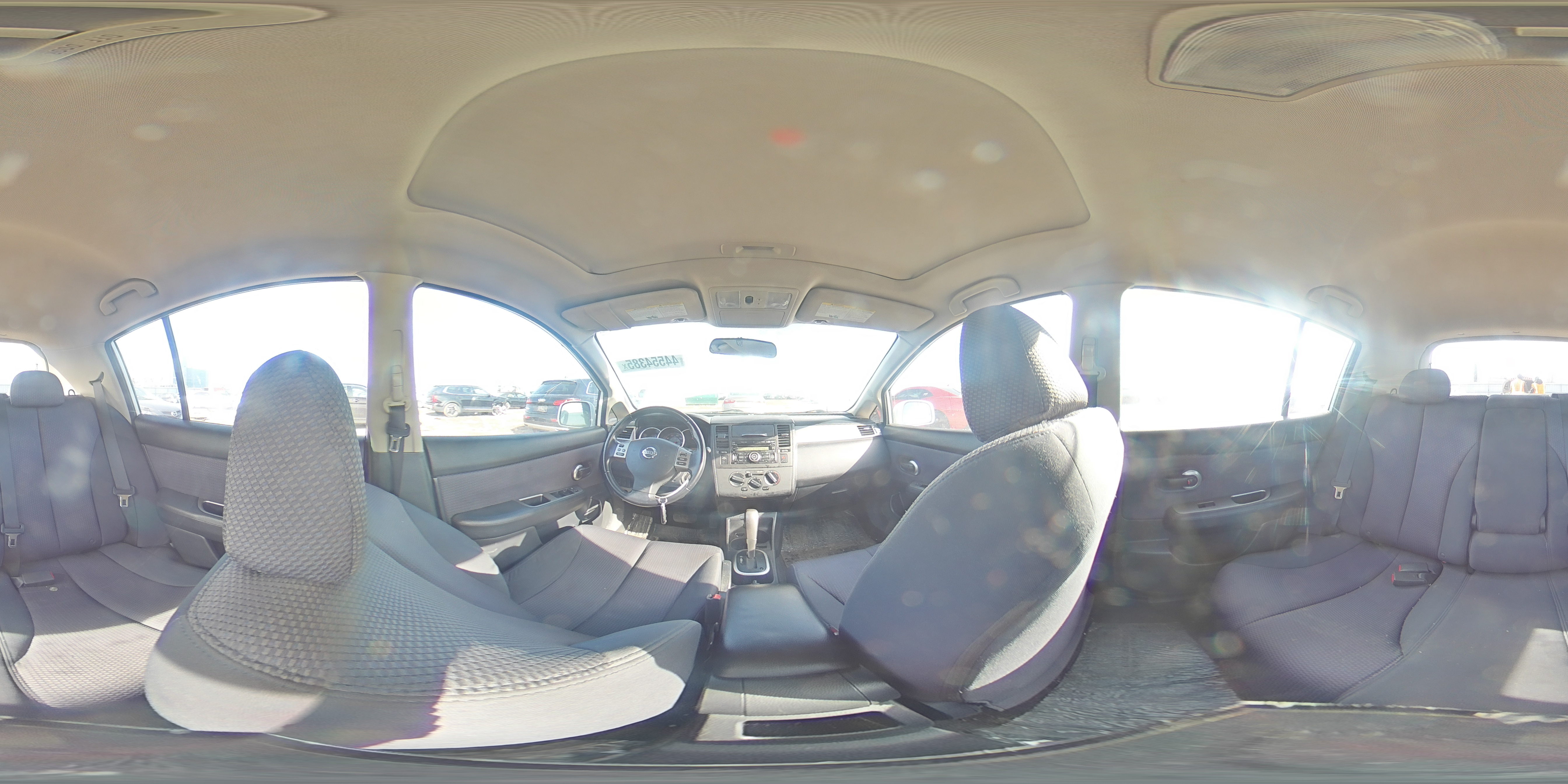 2008 Nissan Versa - Image 12