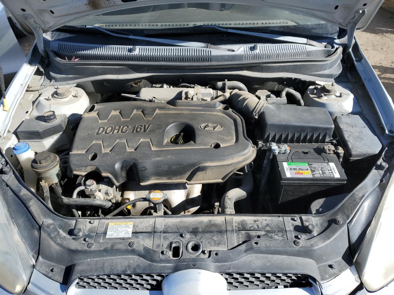 2008 Hyundai Accent - Image 11