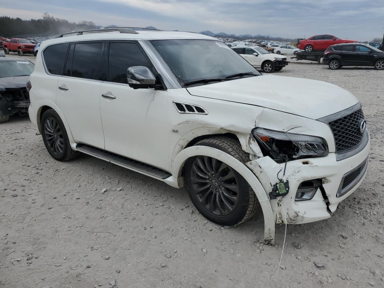 2017 Infiniti QX80 - Image 4