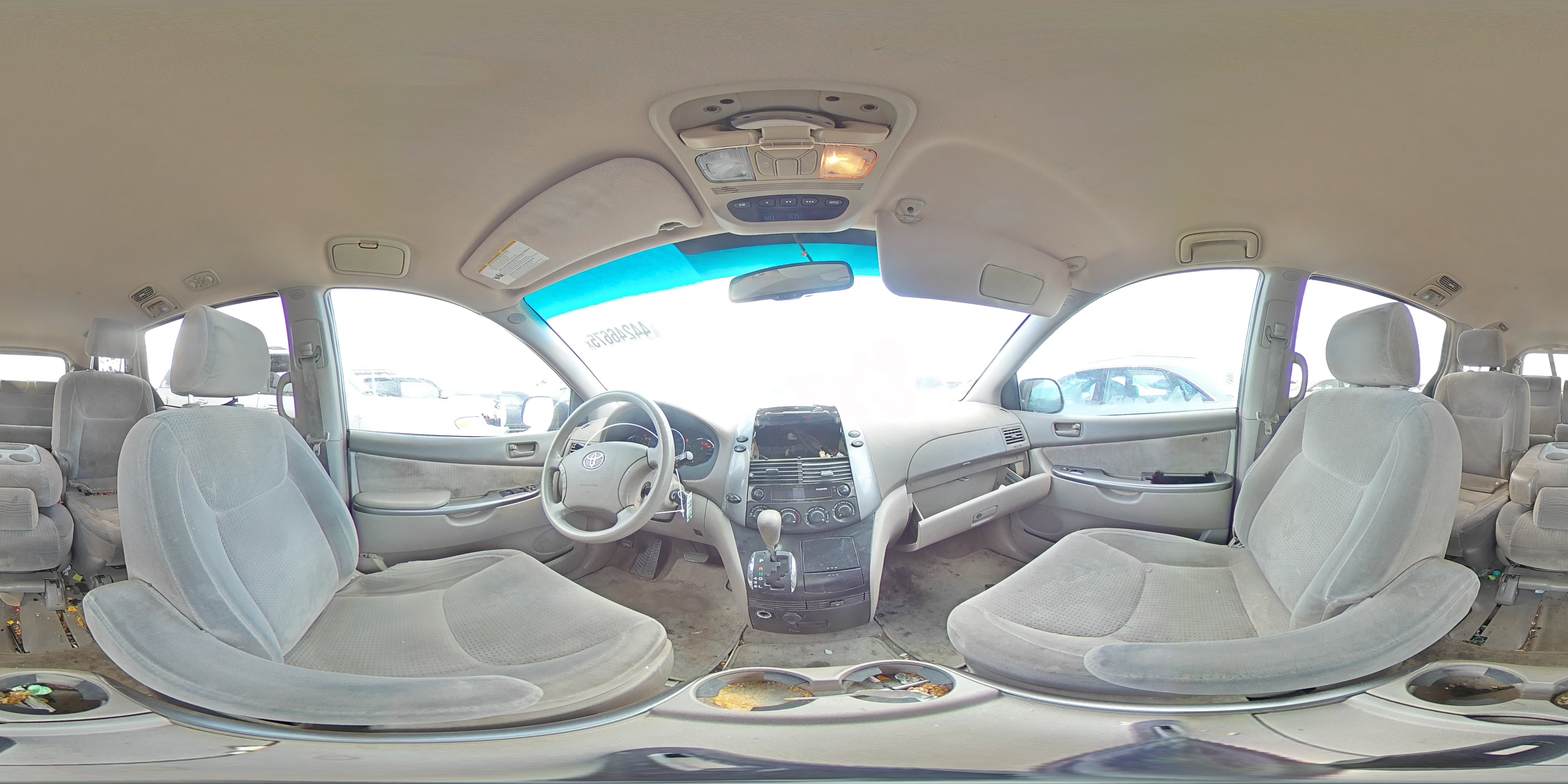 2007 Toyota Sienna - Image 13