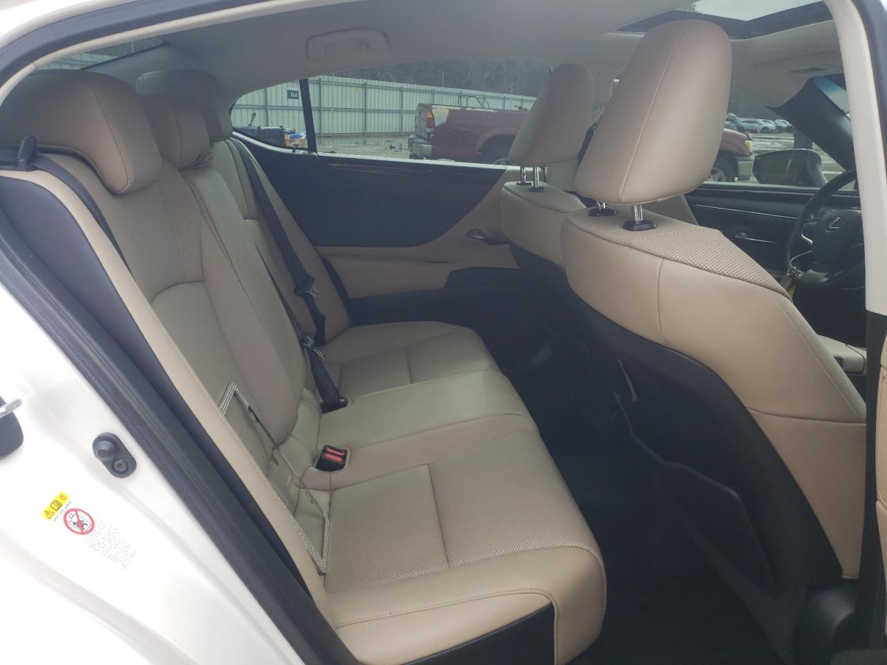 2019 Lexus ES - Image 10