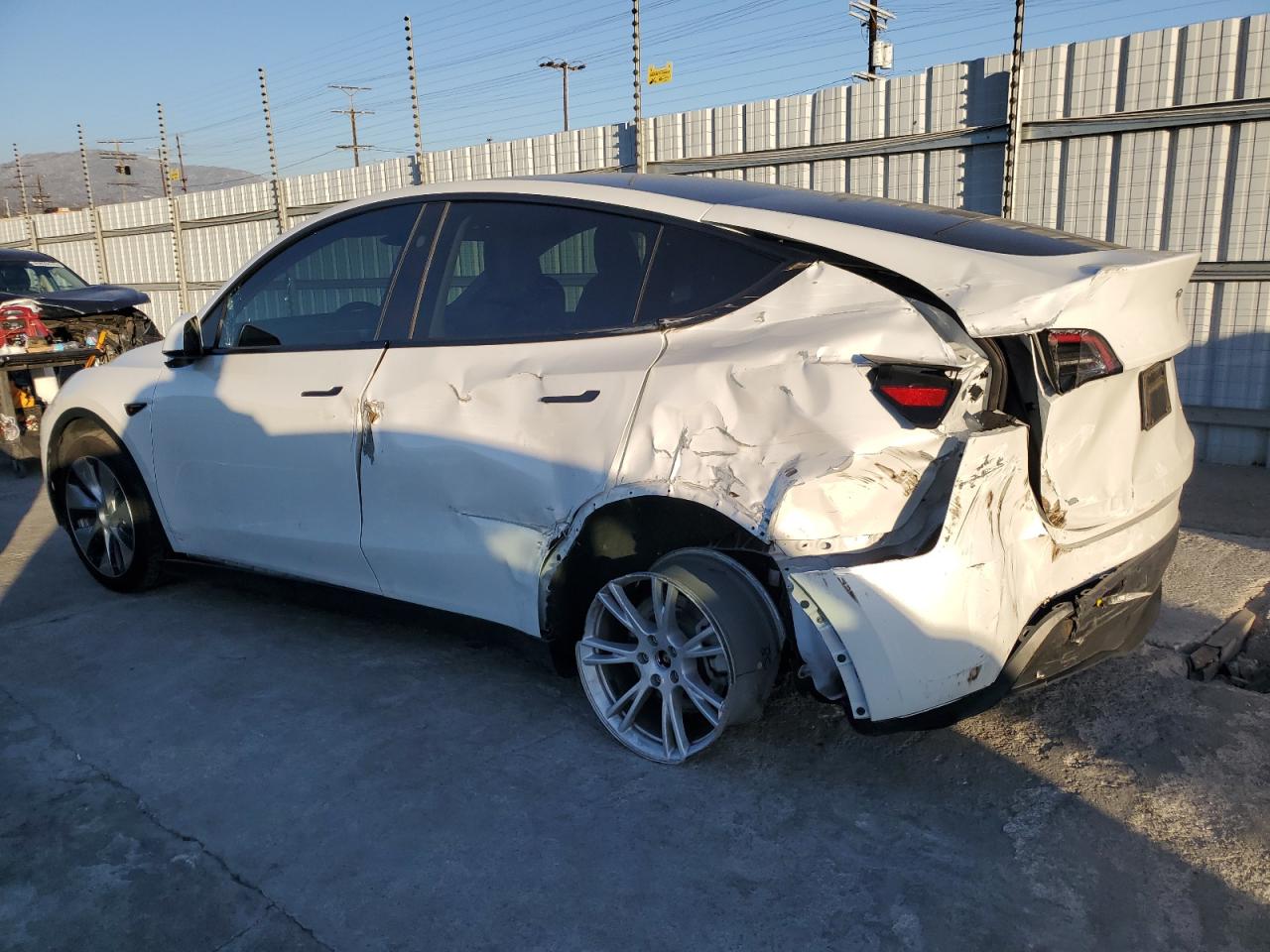 Фото: 7SAYGAEE7PF796074 - 2