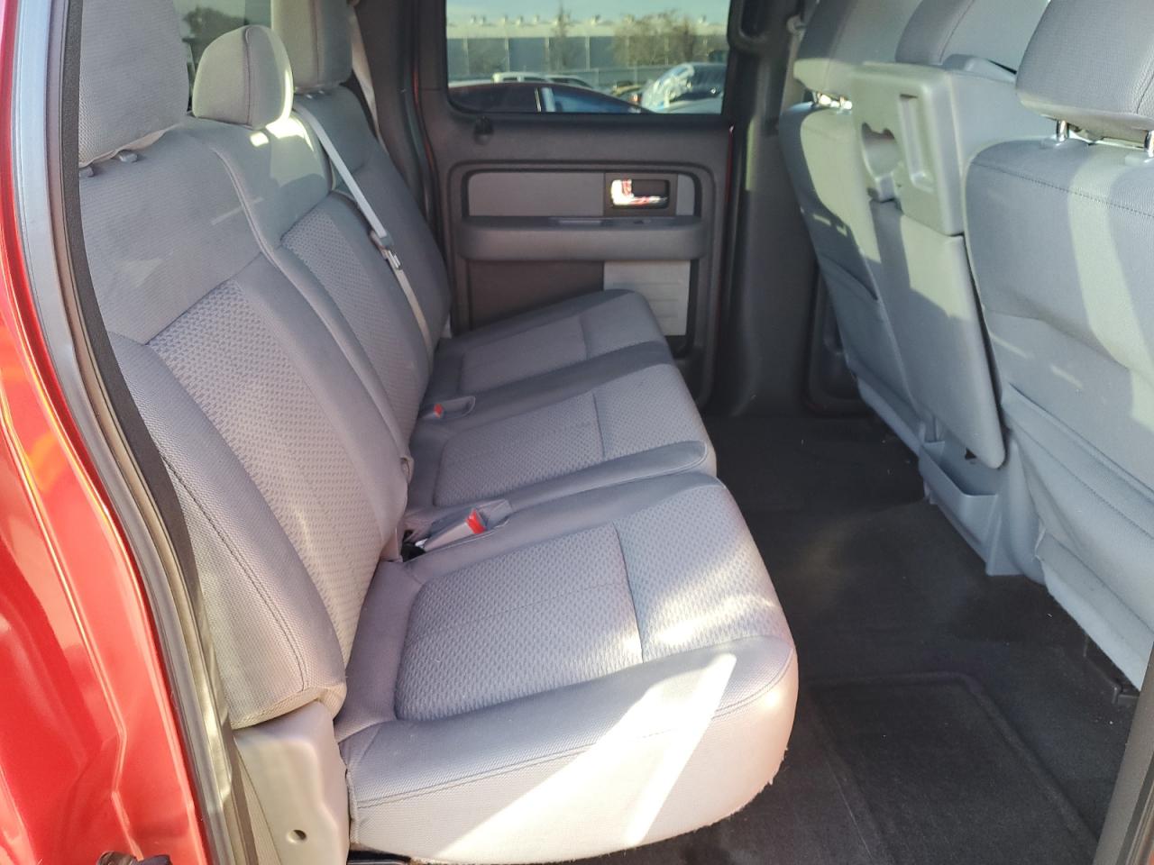 2013 Ford F-150 - Image 11