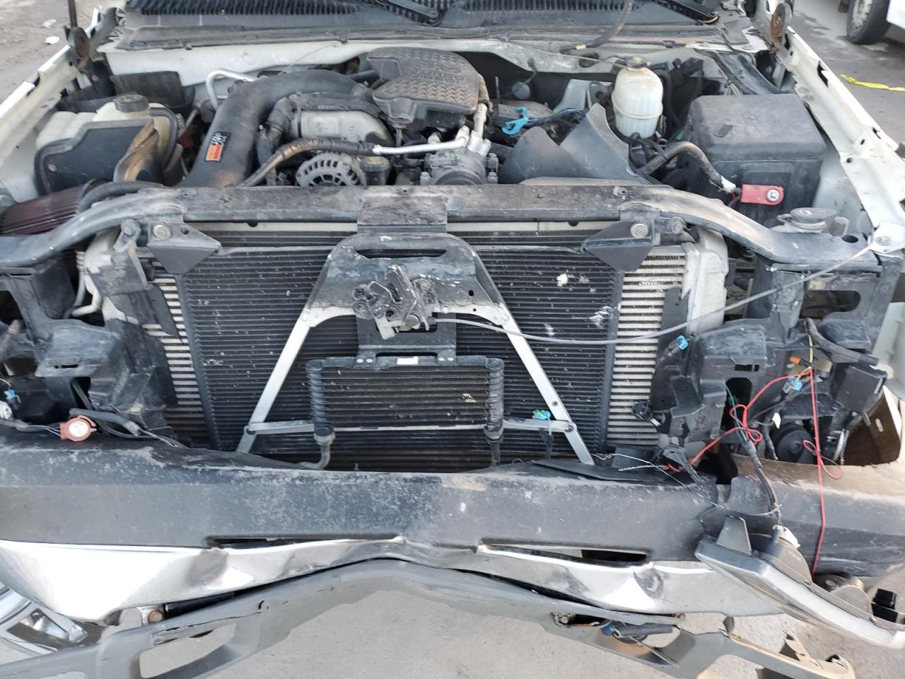 2005 Chevrolet Silverado - Image 11