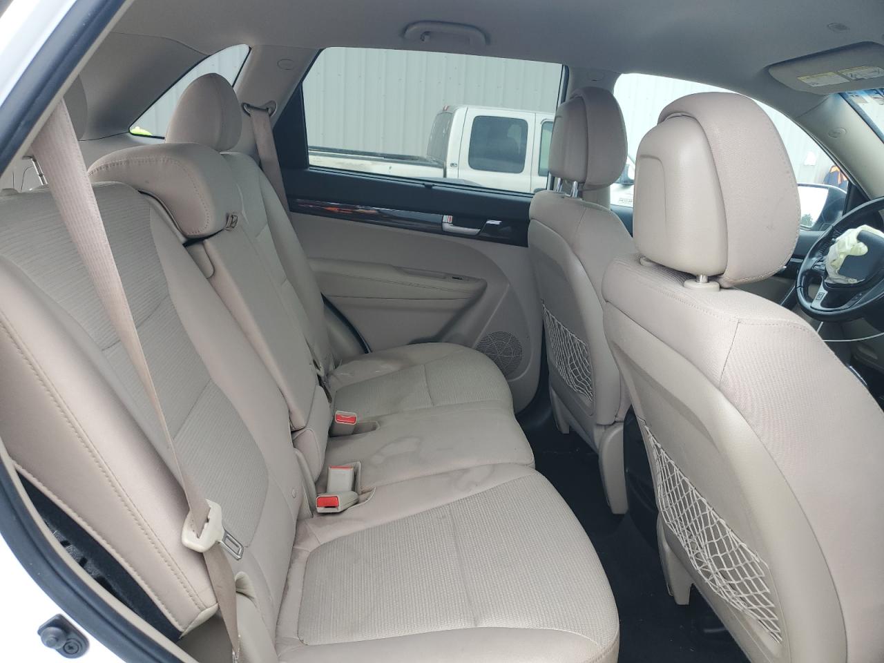 2015 Kia Sorento - Image 11