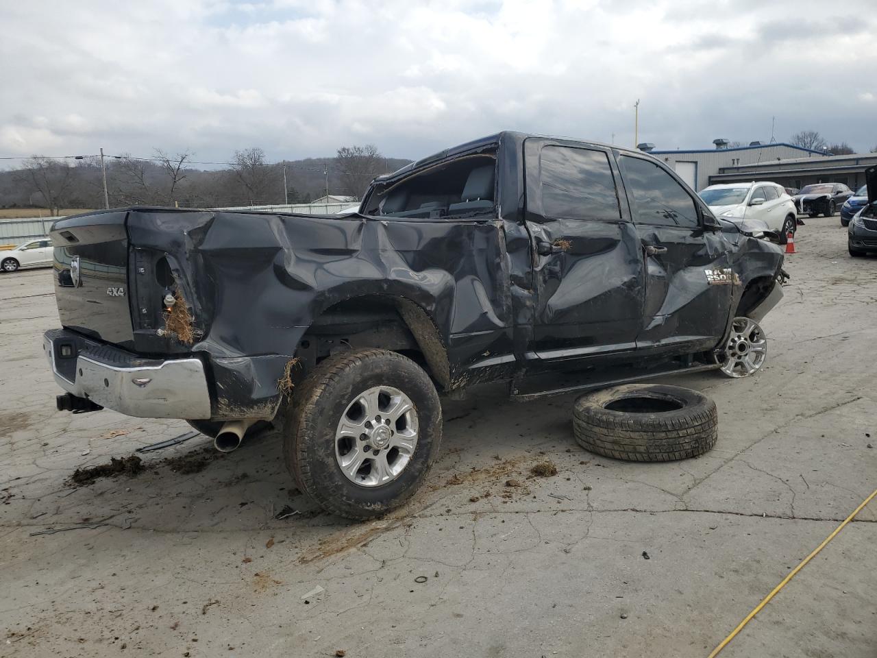 2016 RAM 2500 - Image 3