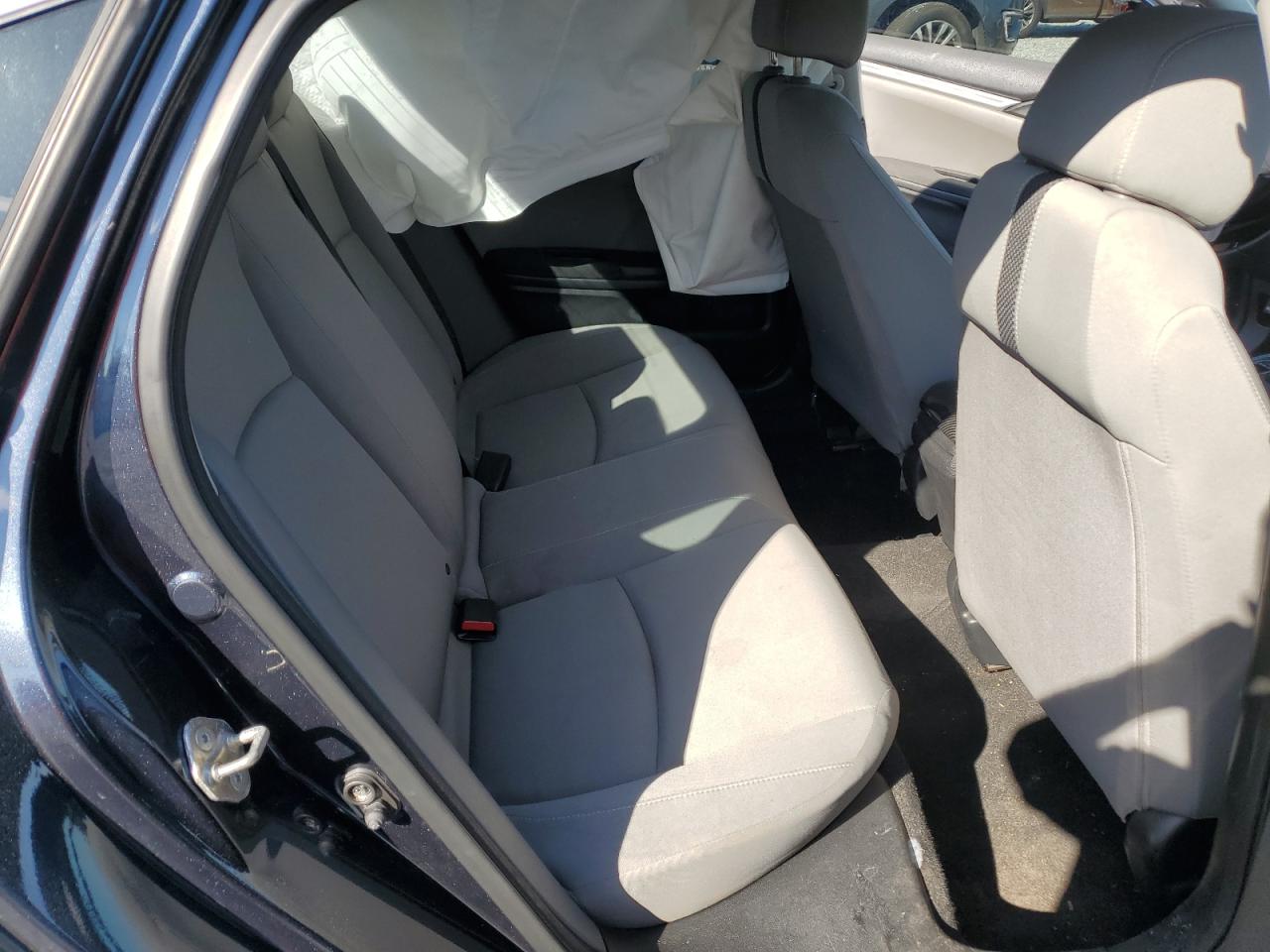 2019 Honda Civic - Image 10