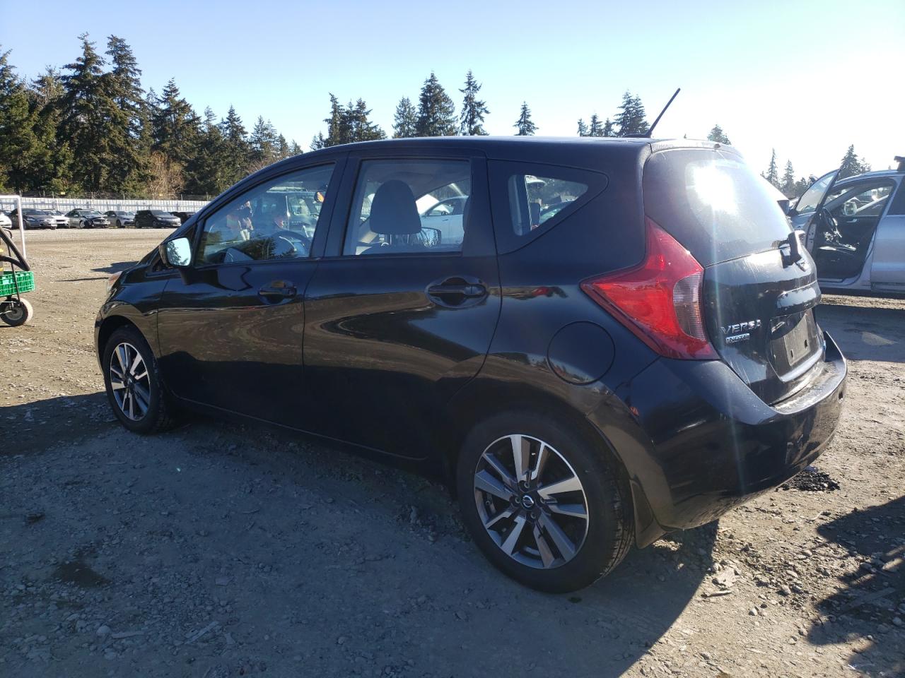 2015 Nissan Versa - Image 2