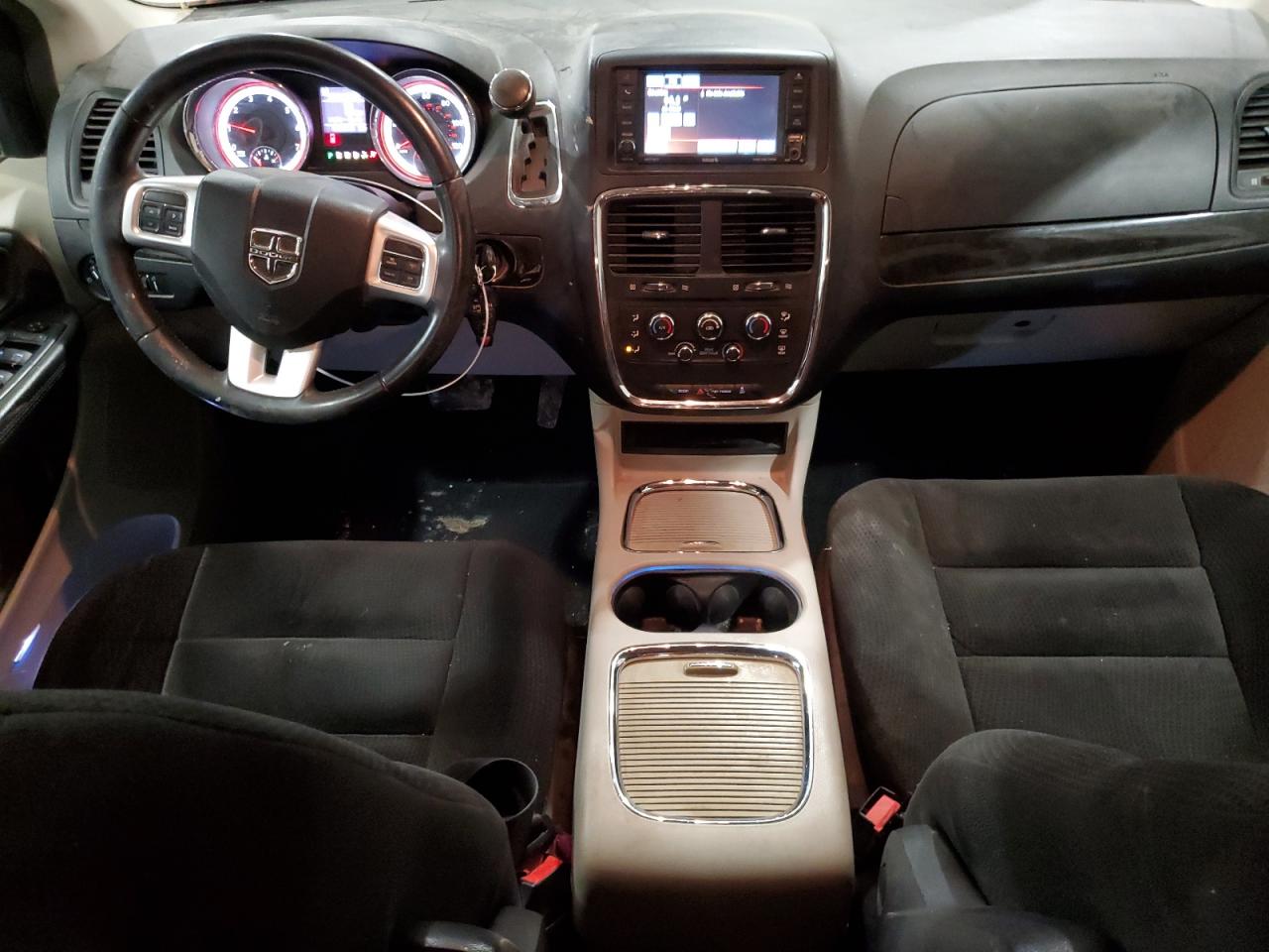 2016 Dodge Caravan - Image 8