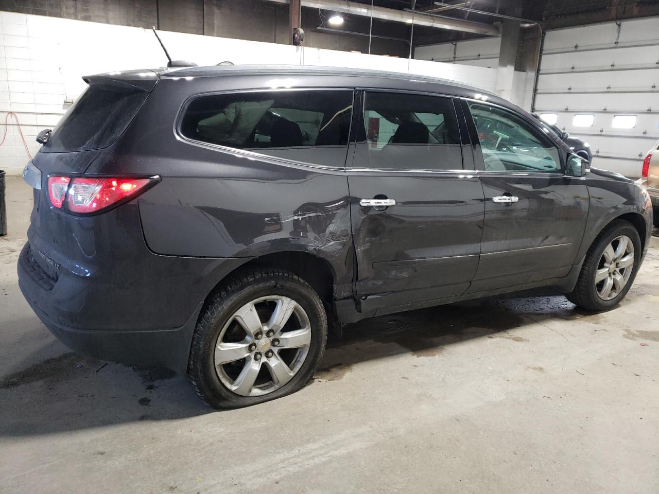 2016 Chevrolet Traverse - Image 3