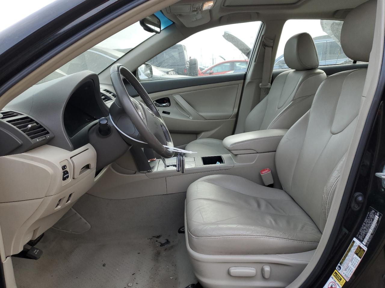 2009 Toyota Camry - Image 7