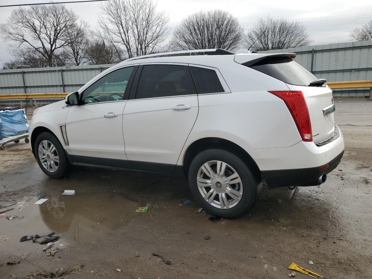 2015 Cadillac SRX - Image 2