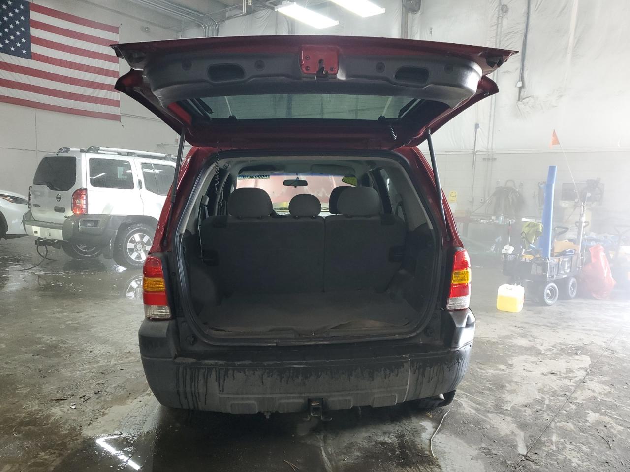 2005 Ford Escape - Image 6