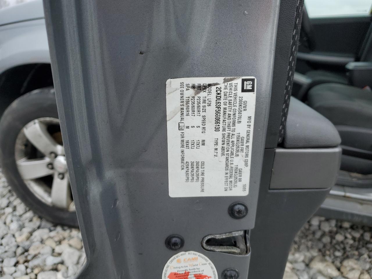 2006 Pontiac Torrent - Image 13