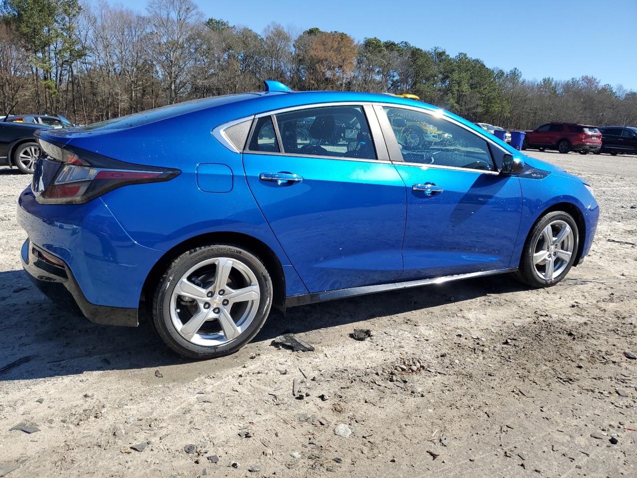 2017 Chevrolet Volt - Image 3