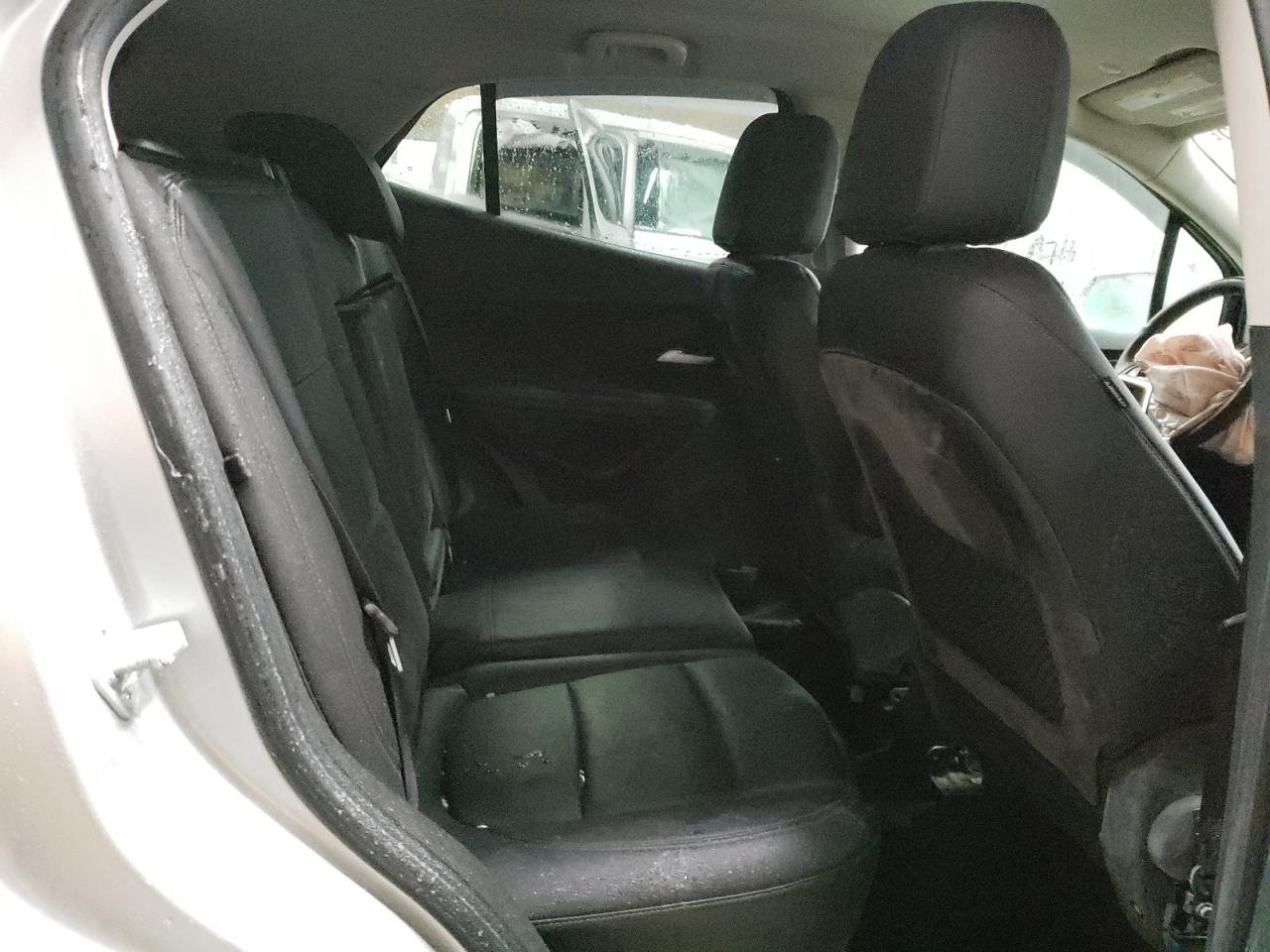 2017 Buick Encore - Image 11