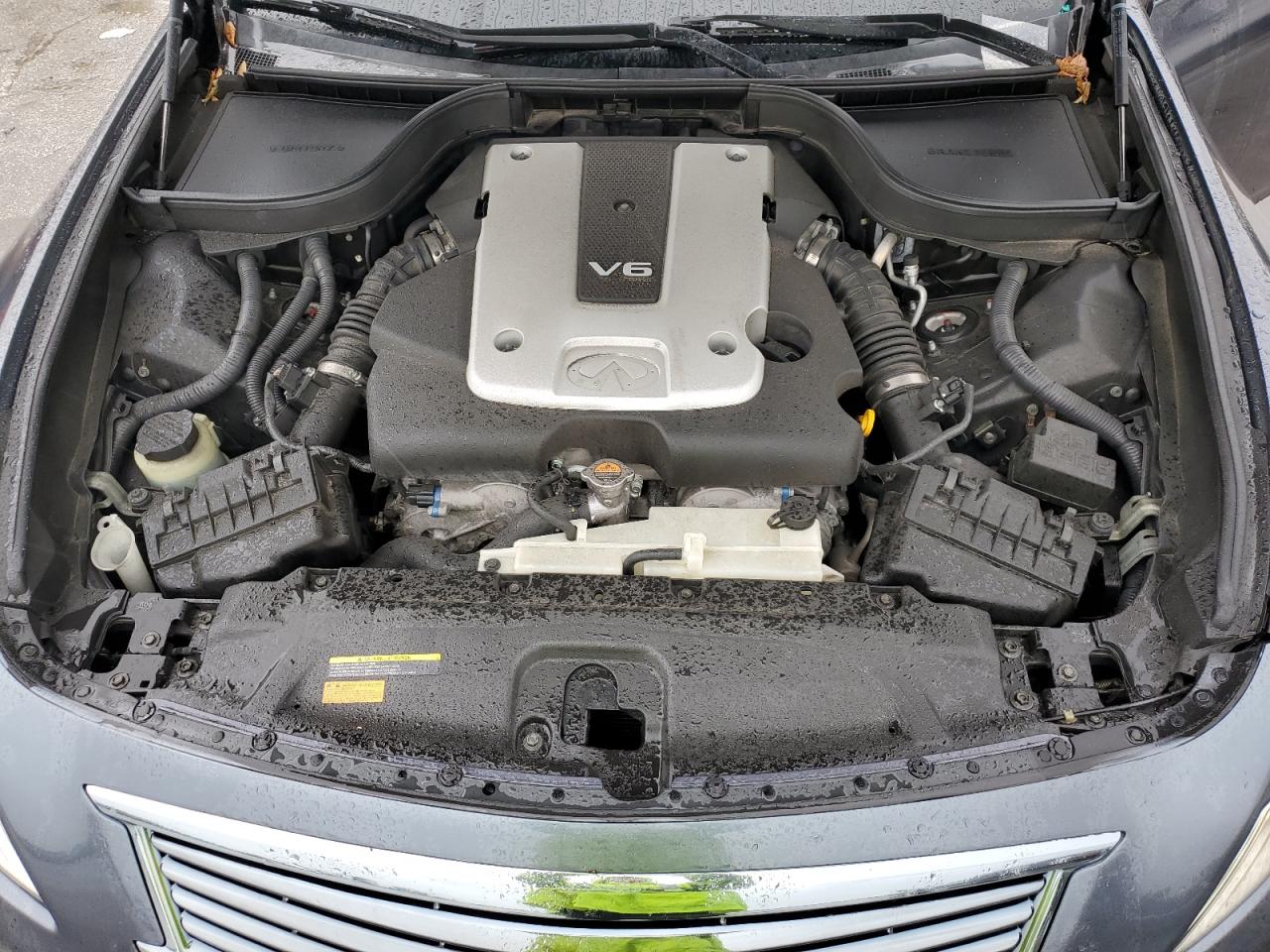 2012 Infiniti G - Image 12