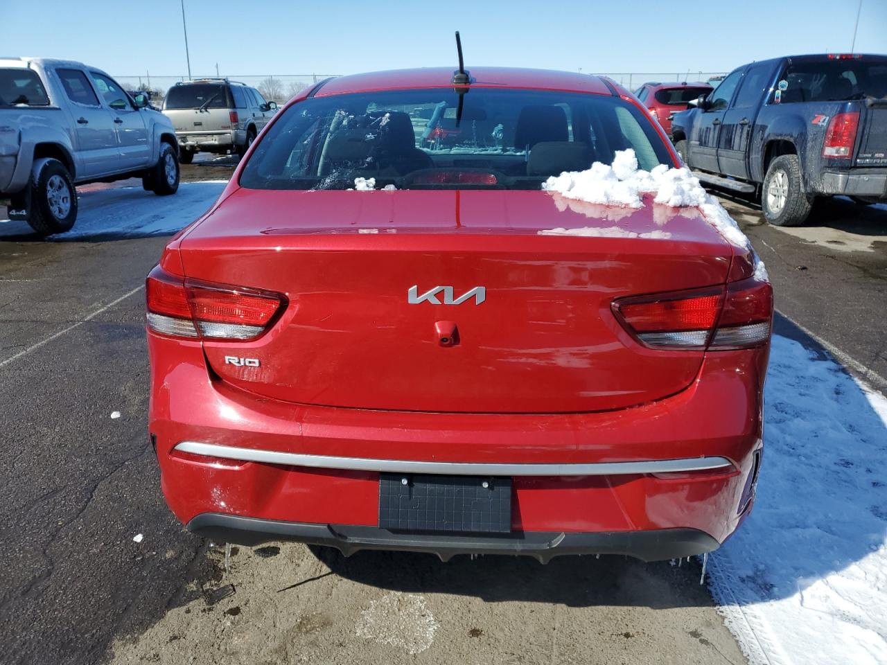 2022 Kia Rio - Image 6