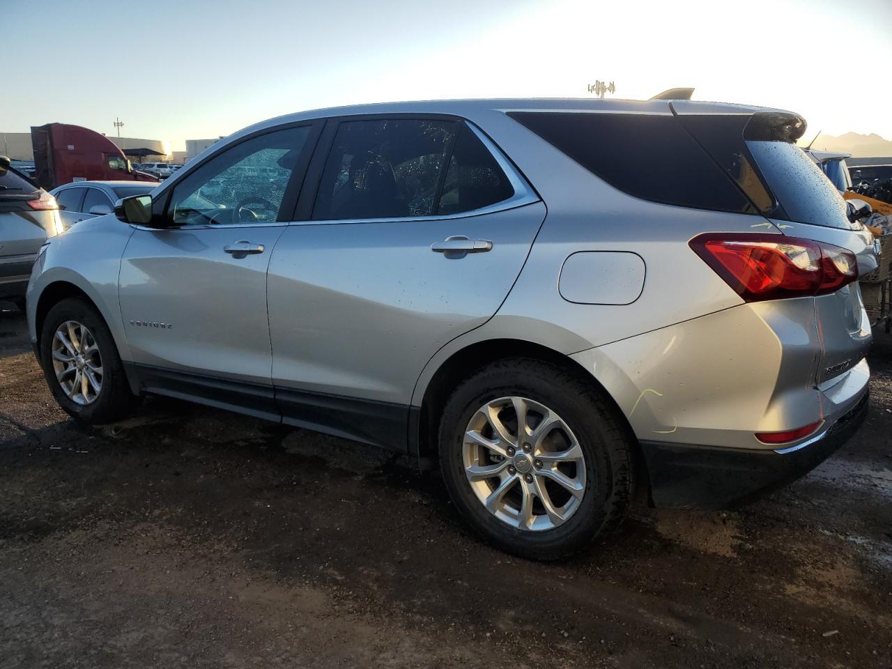 2021 Chevrolet Equinox - Image 2
