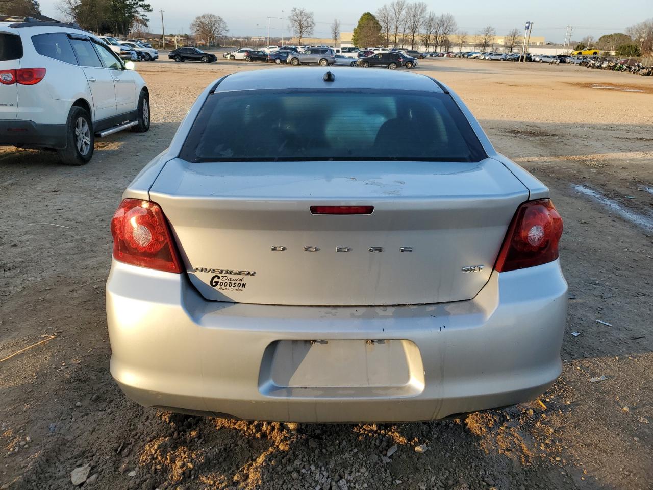 2012 Dodge Avenger - Image 6